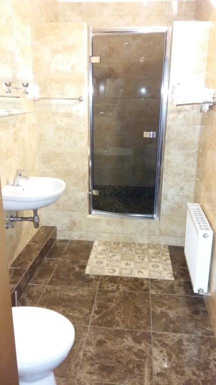 בוריספיל Galant Hotel מראה חיצוני תמונה