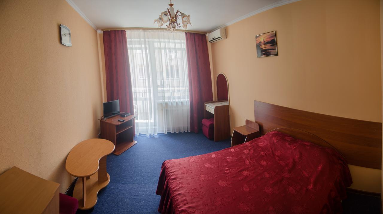 בוריספיל Galant Hotel מראה חיצוני תמונה